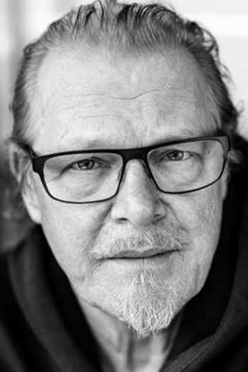 Photo of actor Peter Andersson