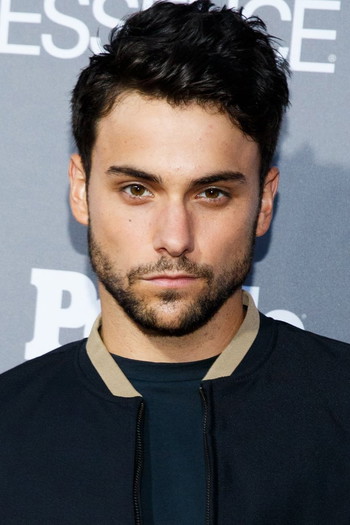 Photo of actor Jack Falahee