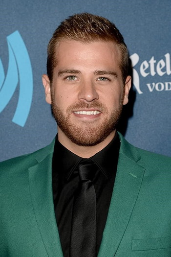 Photo of actor Scott Evans