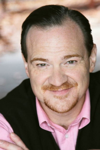 Photo of actor Kevin Carolan