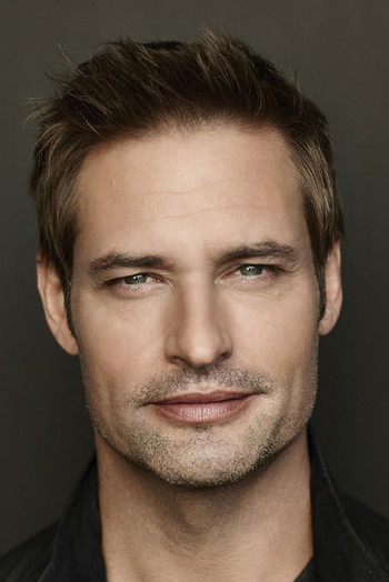 Photo of actor Josh Holloway