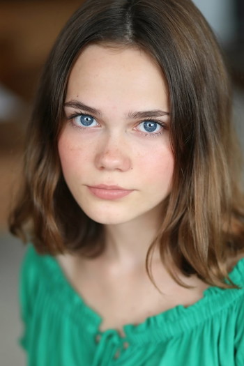 Photo of actress Oona Laurence