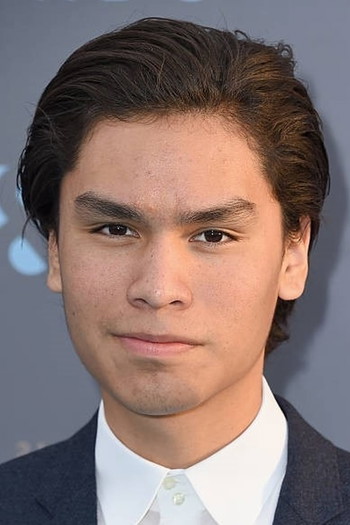 Photo of actor Forrest Goodluck