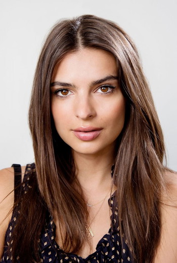 Photo of actress Emily Ratajkowski