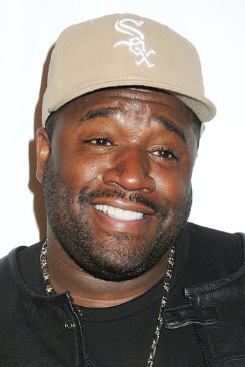 Photo of actor Corey Holcomb