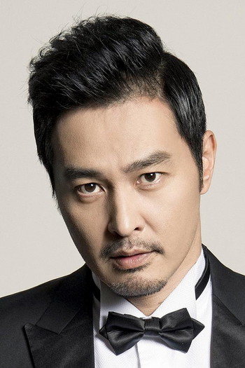 Photo of actor Andrew Lin