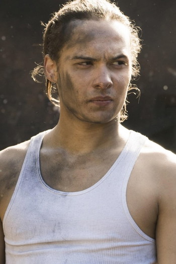 Photo of actor Frank Dillane