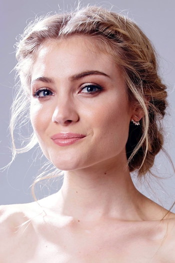 Photo of actress Skyler Samuels