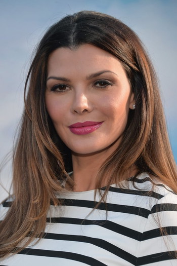 Photo of actress Ali Landry Monteverde