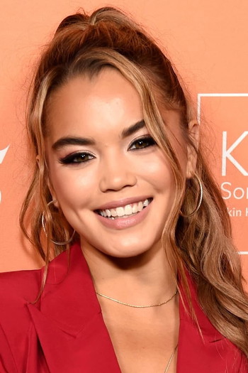 Photo of actress Paris Berelc