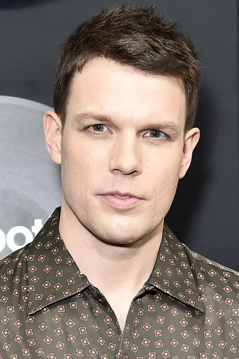 Photo of actor Jake Lacy