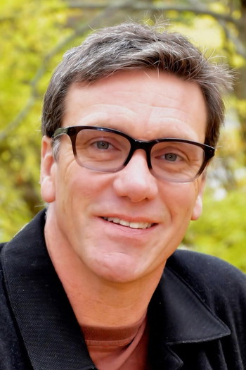 Photo of actor Kevin Crowley