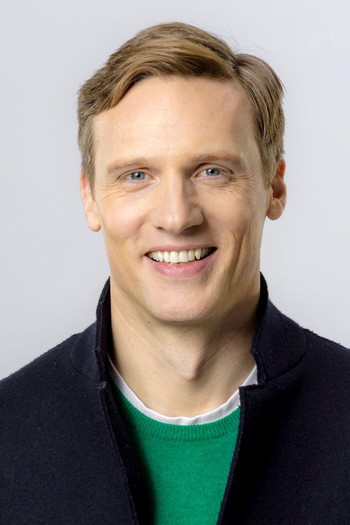 Photo of actor Teddy Sears