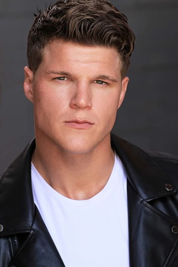 Photo of actor Ben VanderMey