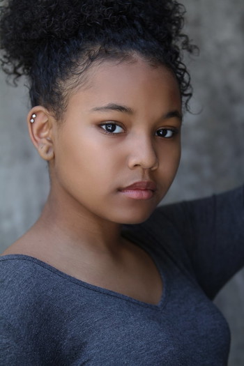 Photo of actor Ariana Neal