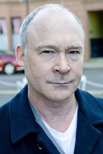 Photo of actor Ewan Stewart