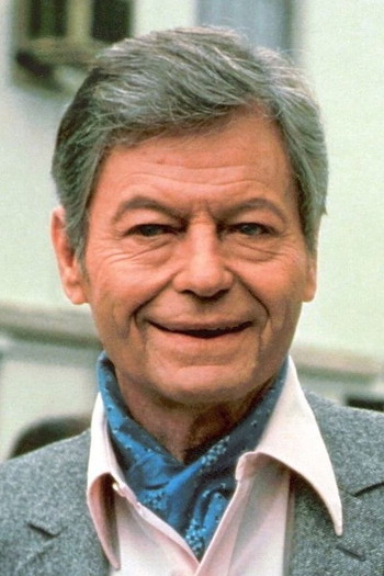 Фото актёра DeForest Kelley