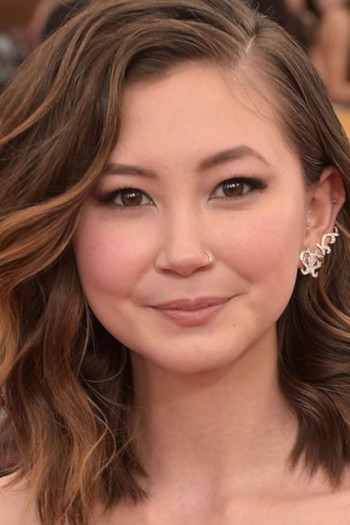 Photo of actress Kimiko Glenn