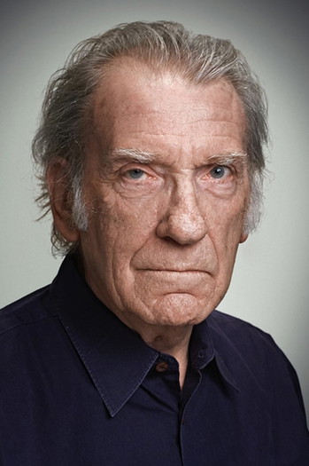 Photo of actor David Warner