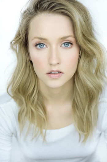 Photo of actress Emily Tennant