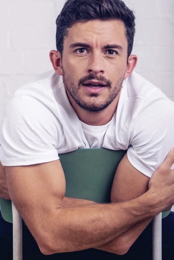 Photo of actor Jonathan Bailey