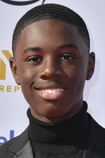 Photo of actor Alex Hibbert