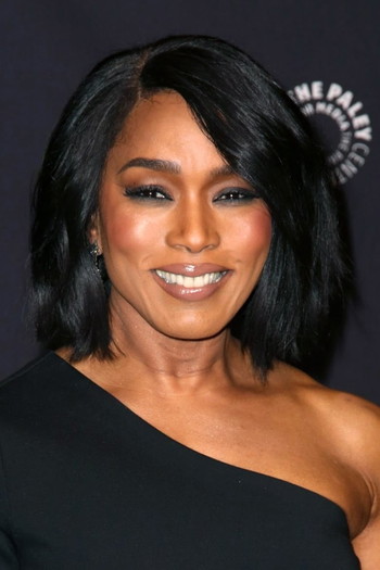 Photo of actress Angela Bassett