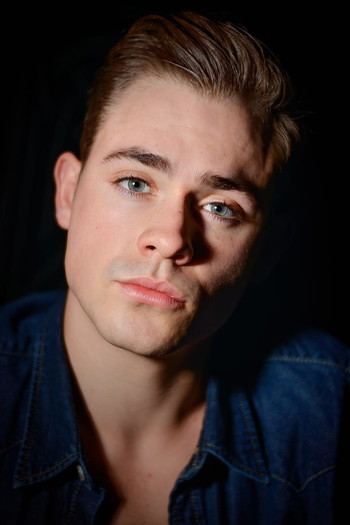 Photo of actor Dacre Montgomery