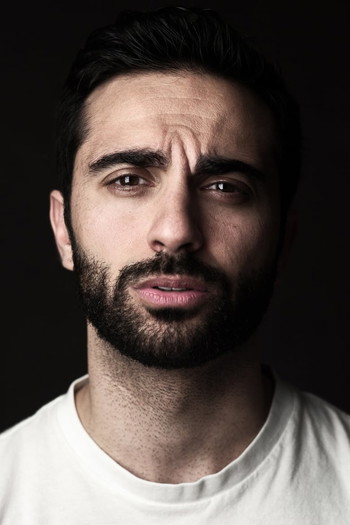 Photo of actor Lee Majdoub