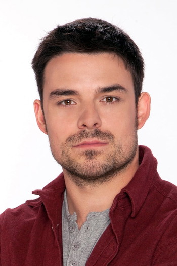 Photo of actor Jesse Hutch