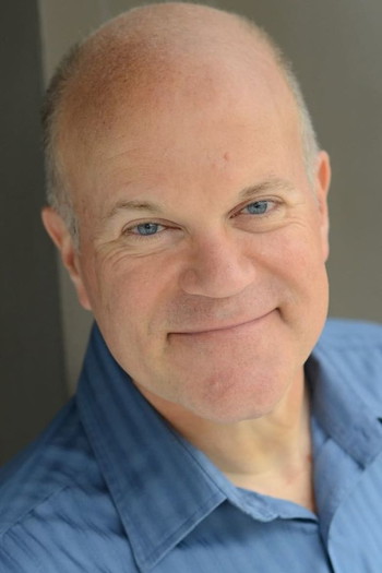 Photo of actor Mike Pniewski