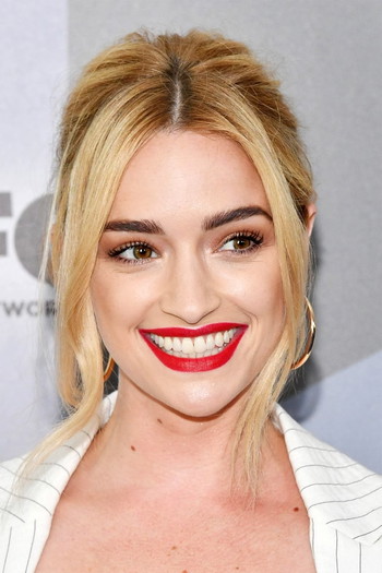 Photo of actress Brianne Howey