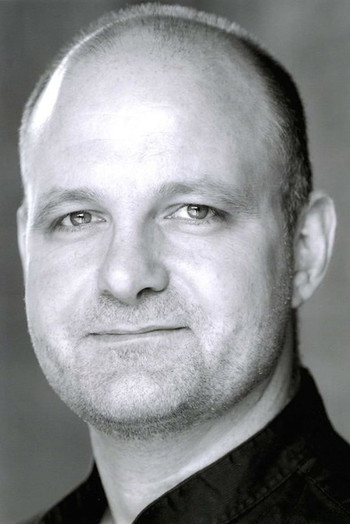 Photo of actor Ewan Bailey