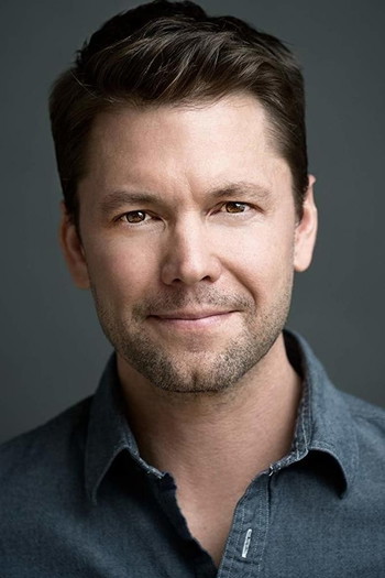 Photo of actor Nathan Anderson