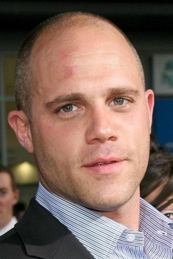 Photo of actor Matt Bushell