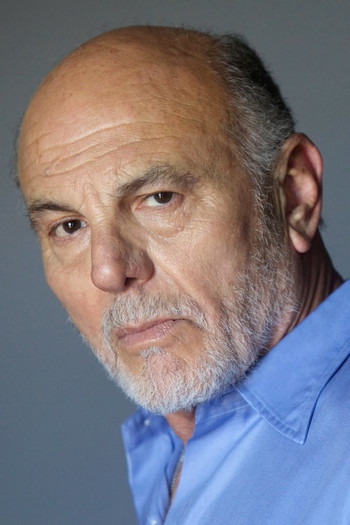 Photo of actor Carmen Argenziano