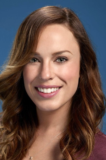 Photo of actress Jessica McNamee