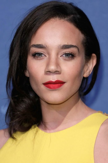 Photo of actress Hannah John-Kamen