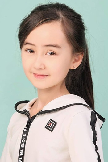 Photo of actress Shuya Sophia Cai