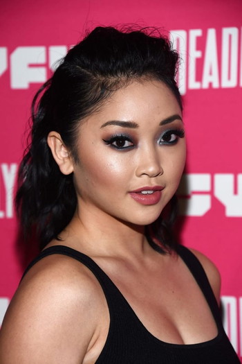 Photo of actress Lana Condor