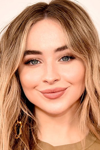 Photo of actress Sabrina Carpenter