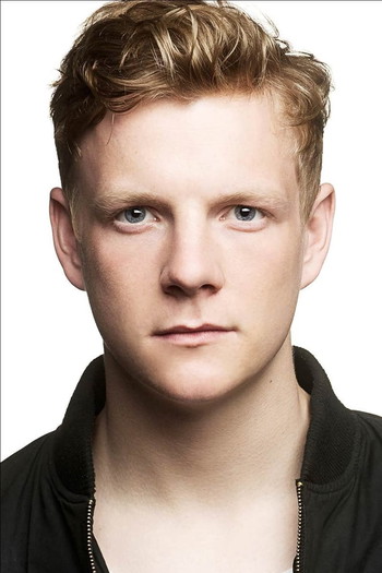 Photo of actor Patrick Gibson