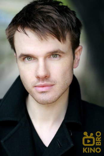 Photo of actor Ronan Raftery