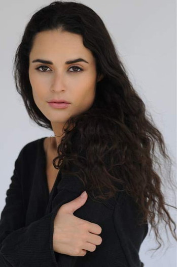 Photo of actress Stephanie Nogueras