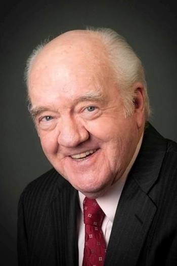 Photo of actor Richard Herd