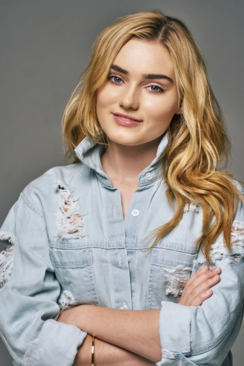 Photo of actress Meg Donnelly