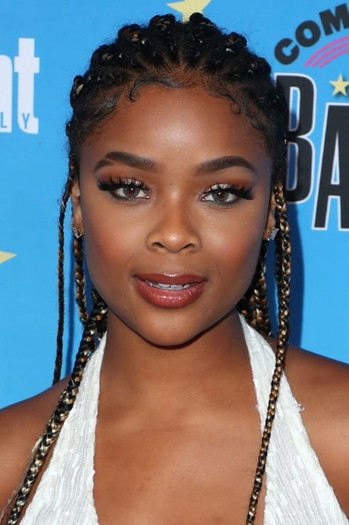 Photo of actress Ajiona Alexus