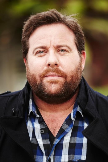 Photo of actor Shane Jacobson