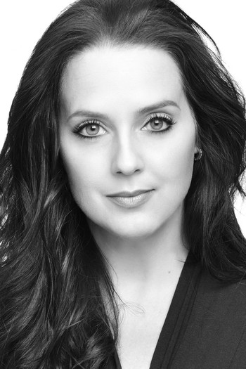 Photo of actress Suanne Braun