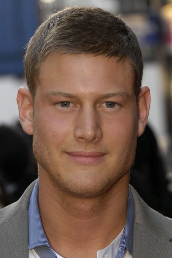 Photo of actor Tom Hopper